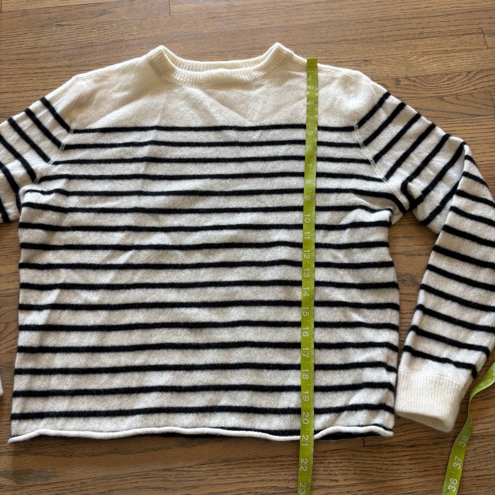 Reformation Cashmere Striped Sweater Small Cream Black Crewneck Long Sleeve - Picture 2 of 8